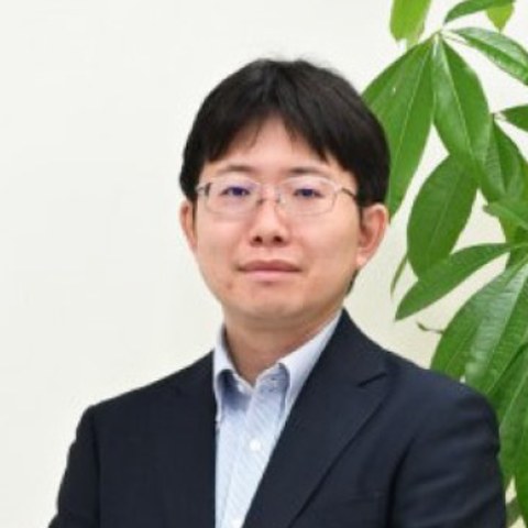 中込 佑介の写真